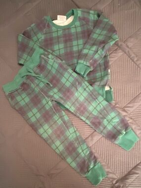 Bums and Roses ‘Plaid Tidings’ Bamboo Jogger Set
